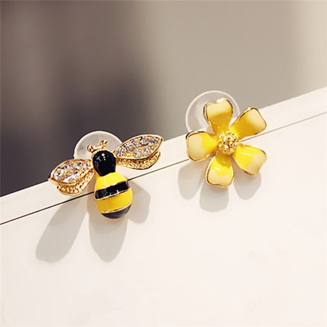 Korean Retro Asymmetric Butterfly Imitation Pearl Earrings Fashion Round Flower Brincos Long Statement Wings Earrings Jewelry™